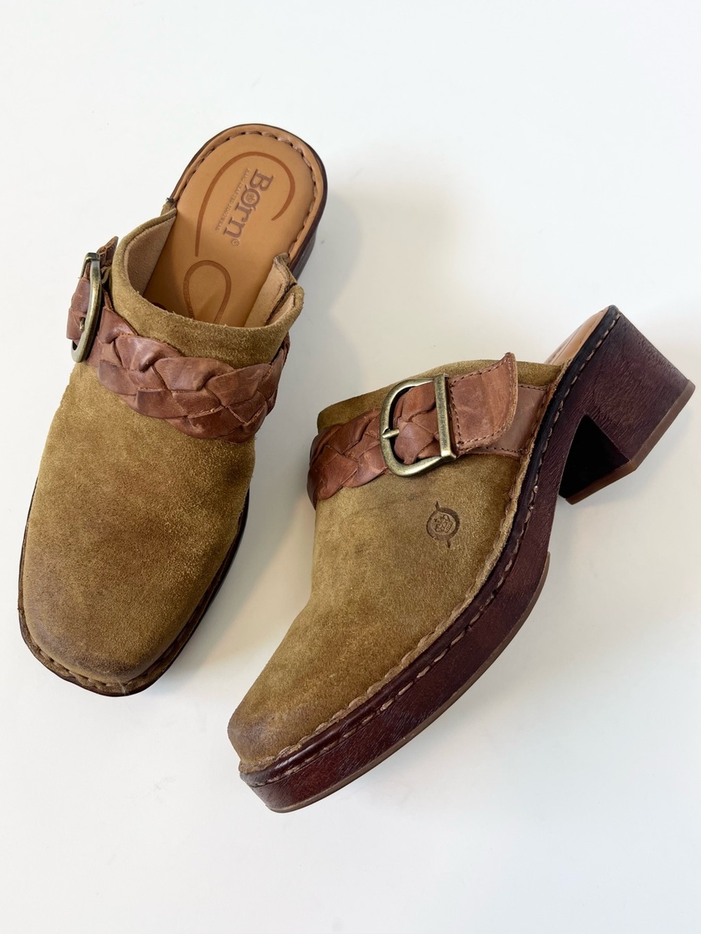 Born Hally clogs Size 8 Suede mules Heeled clog Neutral Slip on Chunky Boho